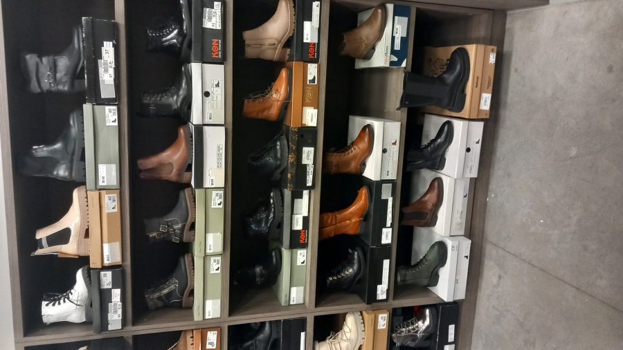 Uitverkoop schoenen Inboedels Inkadoor - 1